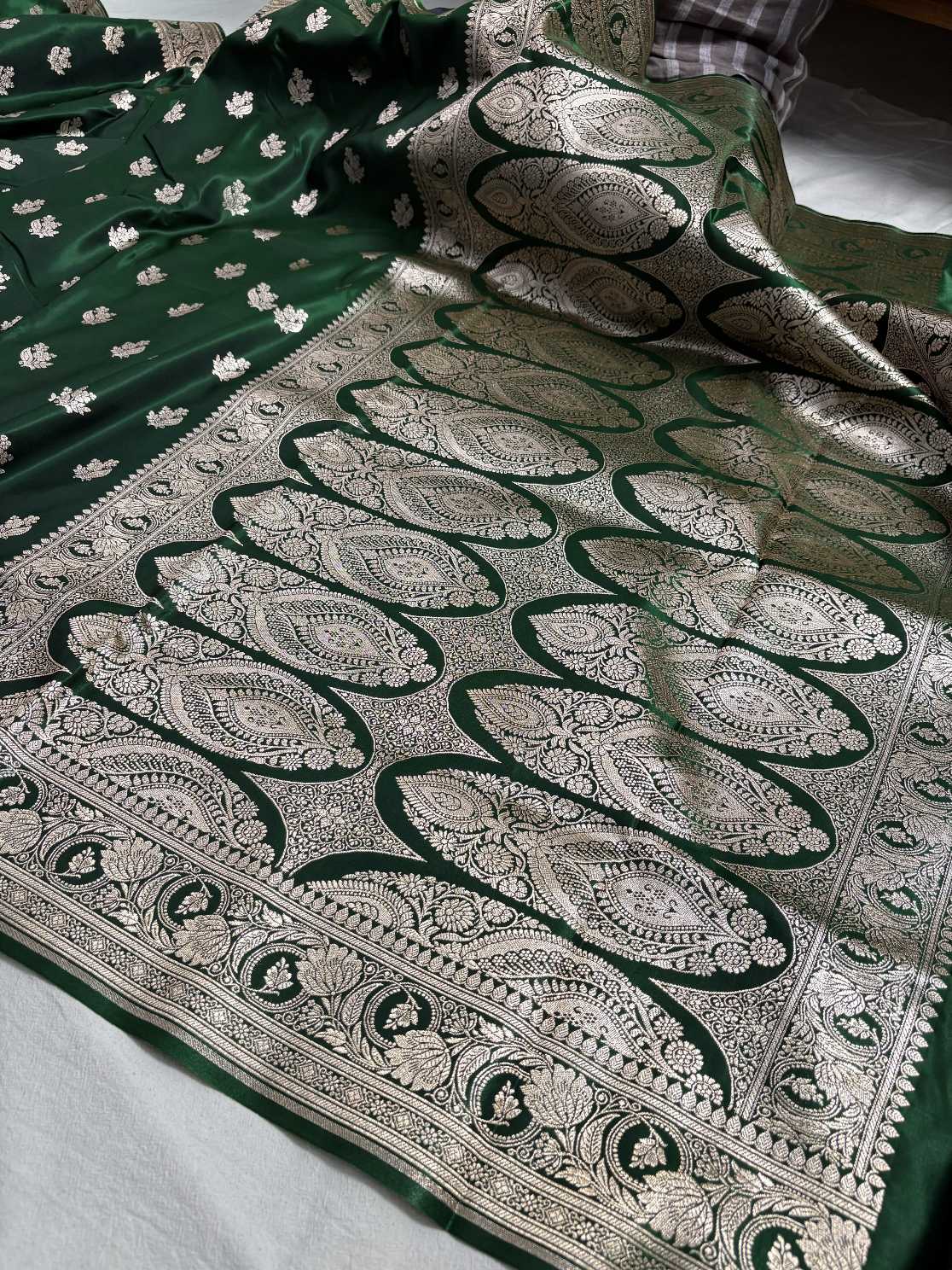 Botel Green Satin Silk Motif Banarasi Saree