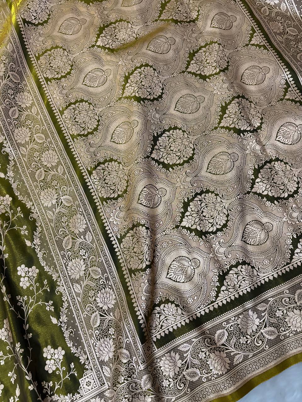 Mehdi Green Satin Silk Banarasi Saree with Jaal Pattern