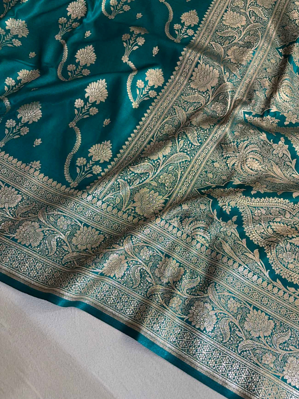 Rama Green Fancy Satin Silk Banarasi Saree – Tircha Jaal