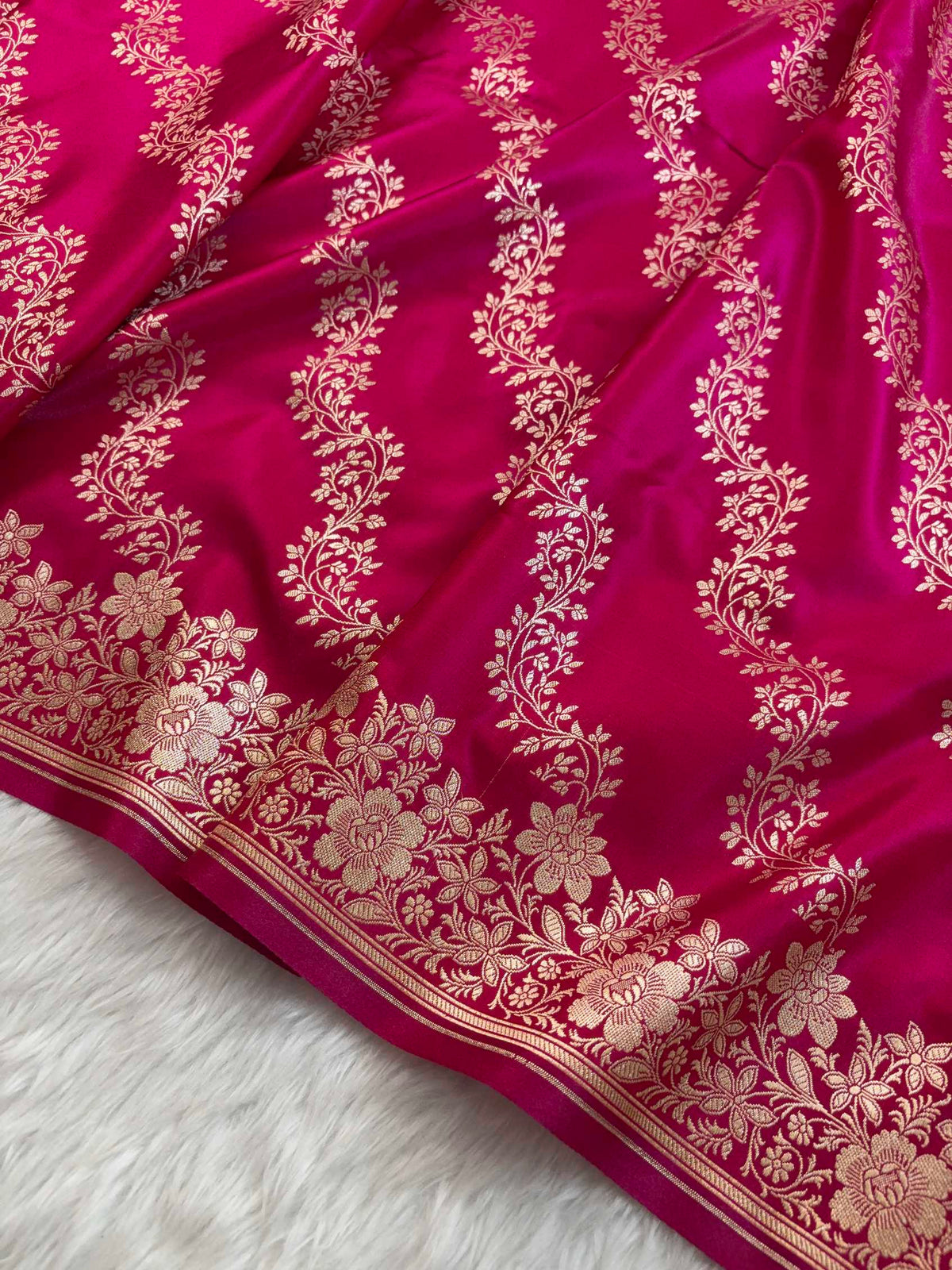 Laheriya Jaal Satin Silk Banarasi Saree Rani Pink Shades