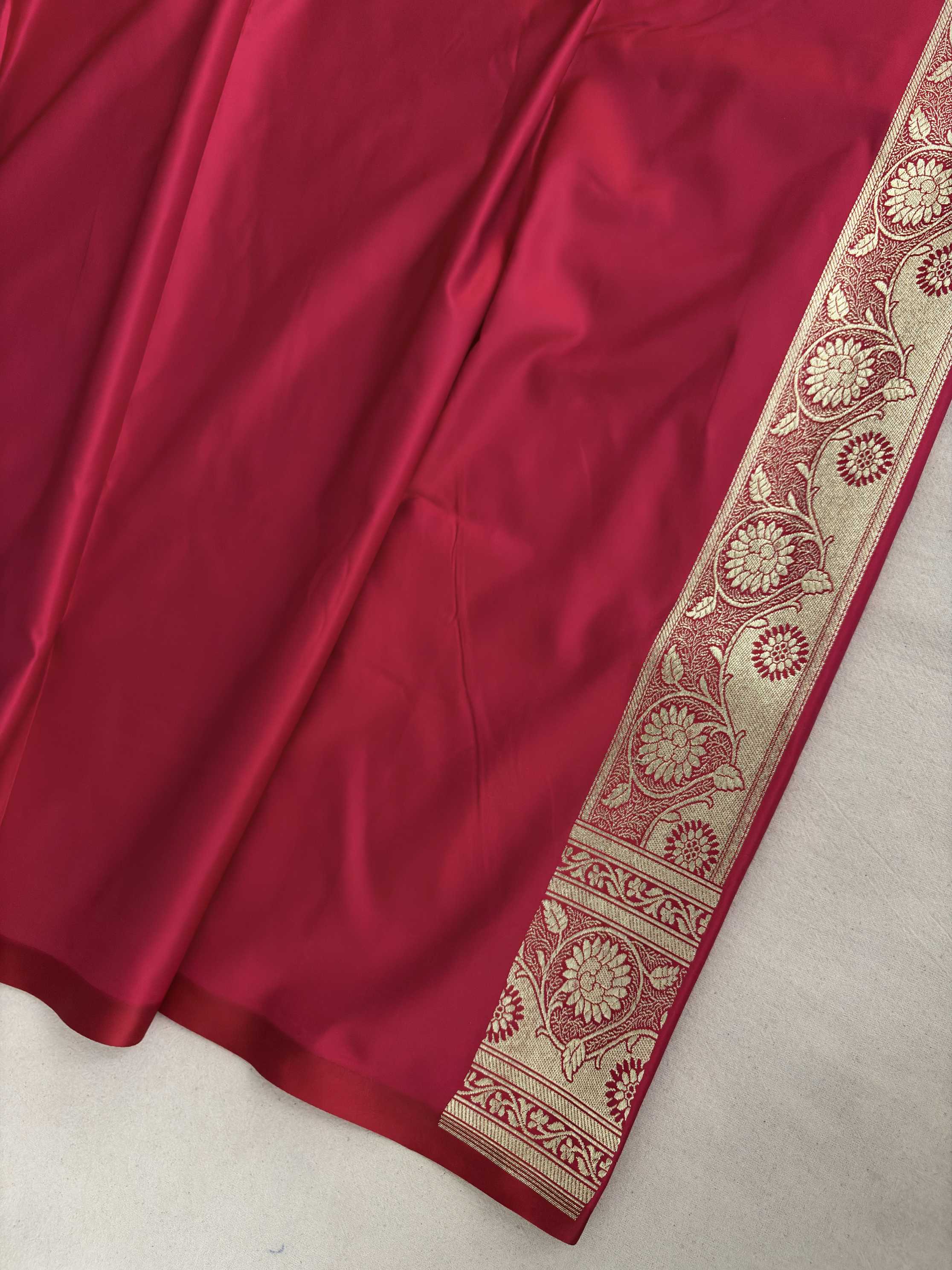 Red Pink Shaded Soft Kataan Silk Banarasi Saree Light Gold Work