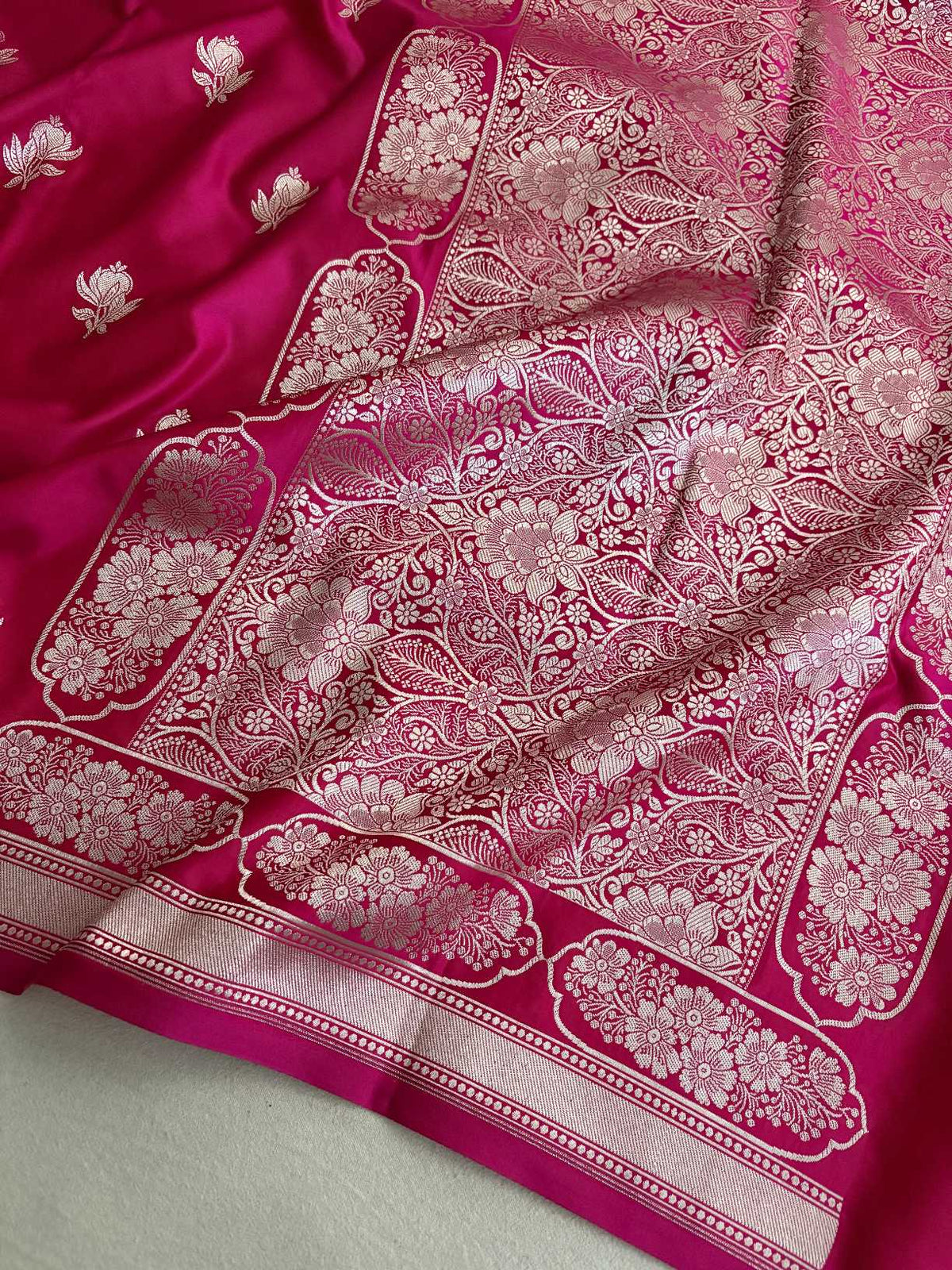 Rani Pink With Red Shaded Soft Kataan Silk Banarasi Saree