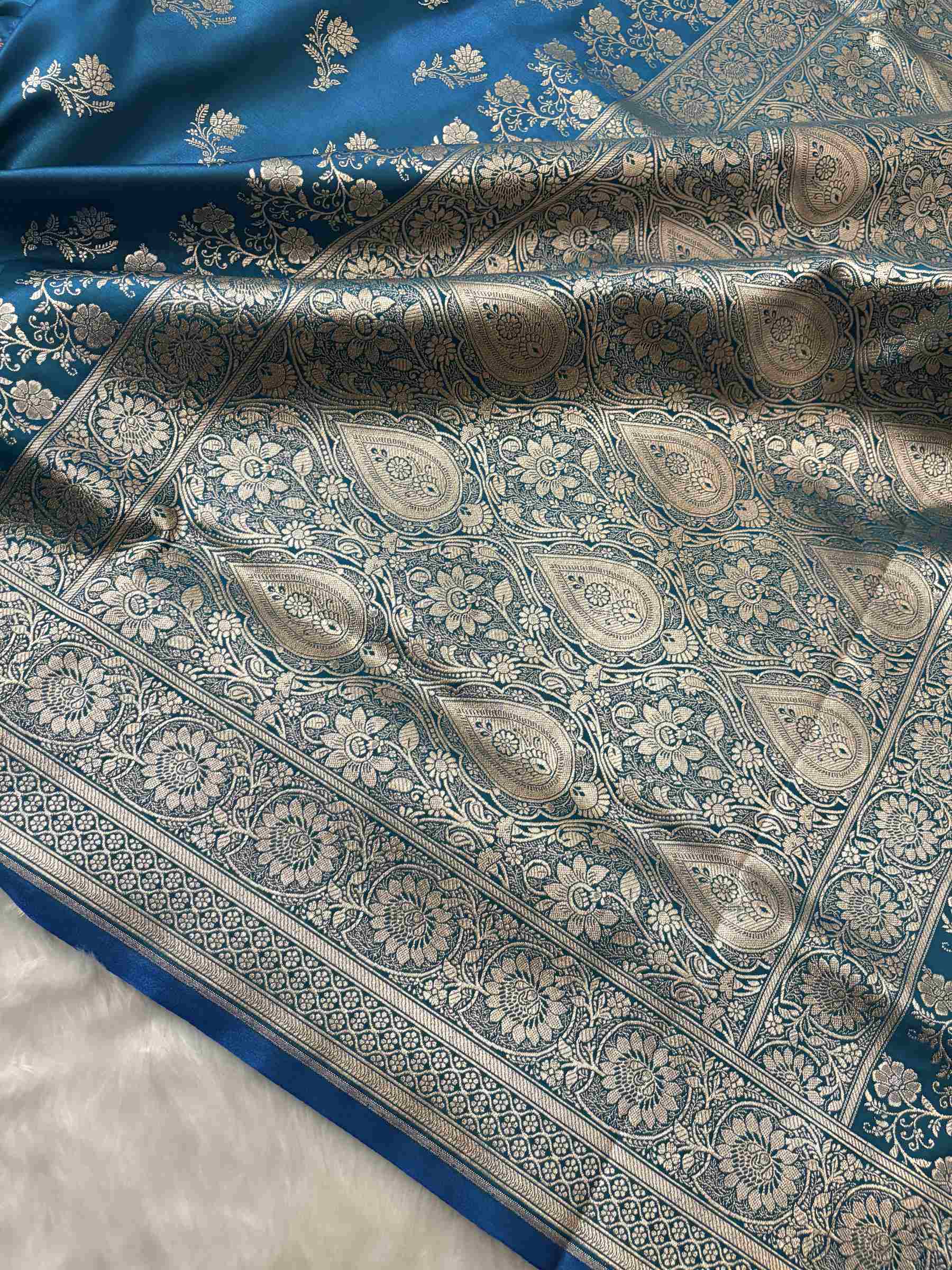 Firoza with Golden Zari Work and Rose Buti Design Satin Silk Banarasi Saree