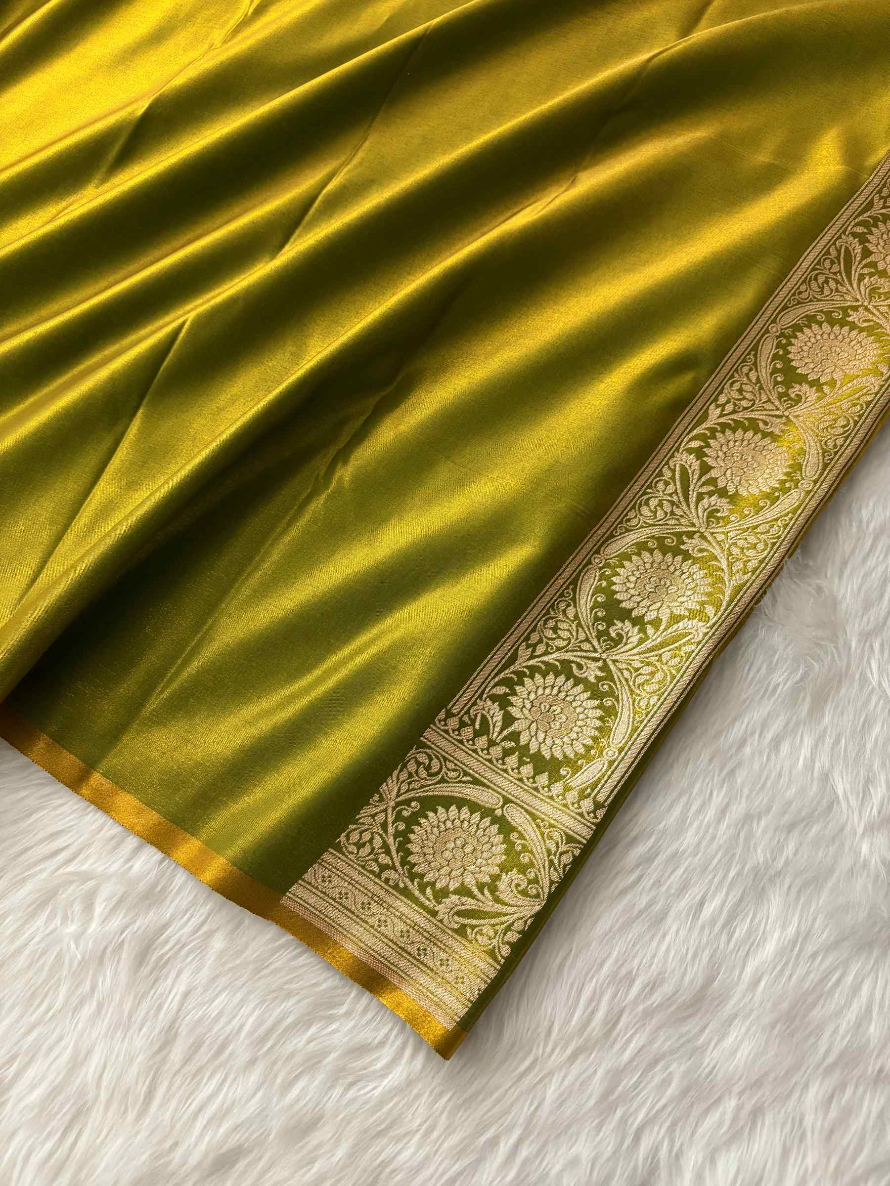 Mehdi Green Motif Satin Silk Banarasi Saree