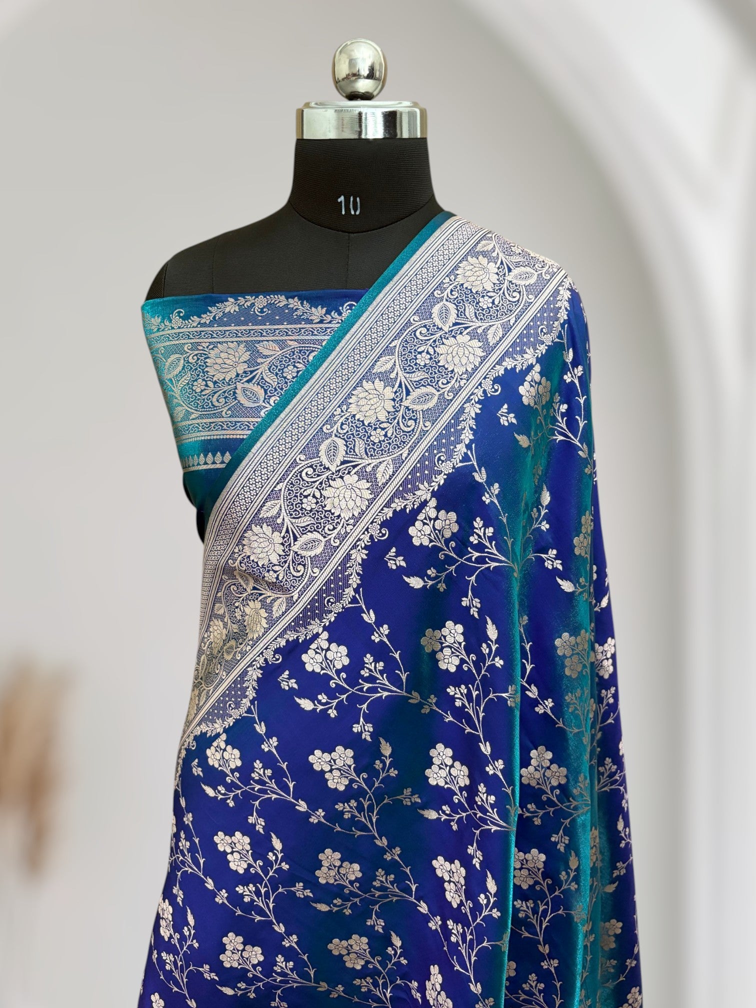 Dual Tone Blue-Green Satin Silk Banarasi Saree in jaal Pattern