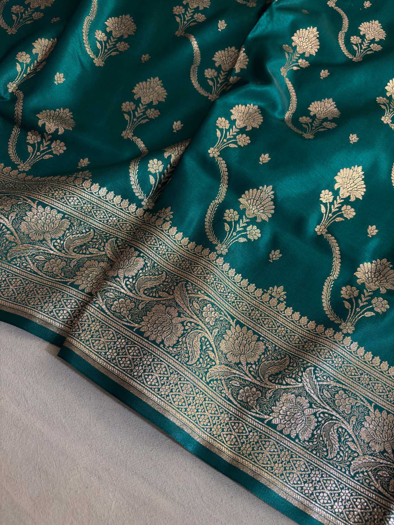 Rama Green Fancy Satin Silk Banarasi Saree – Tircha Jaal