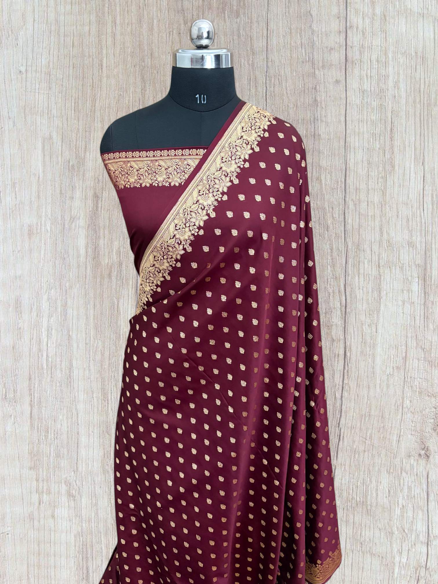 Garnet Kataan Silk Banarasi Saree – Golden Zari Small Motif
