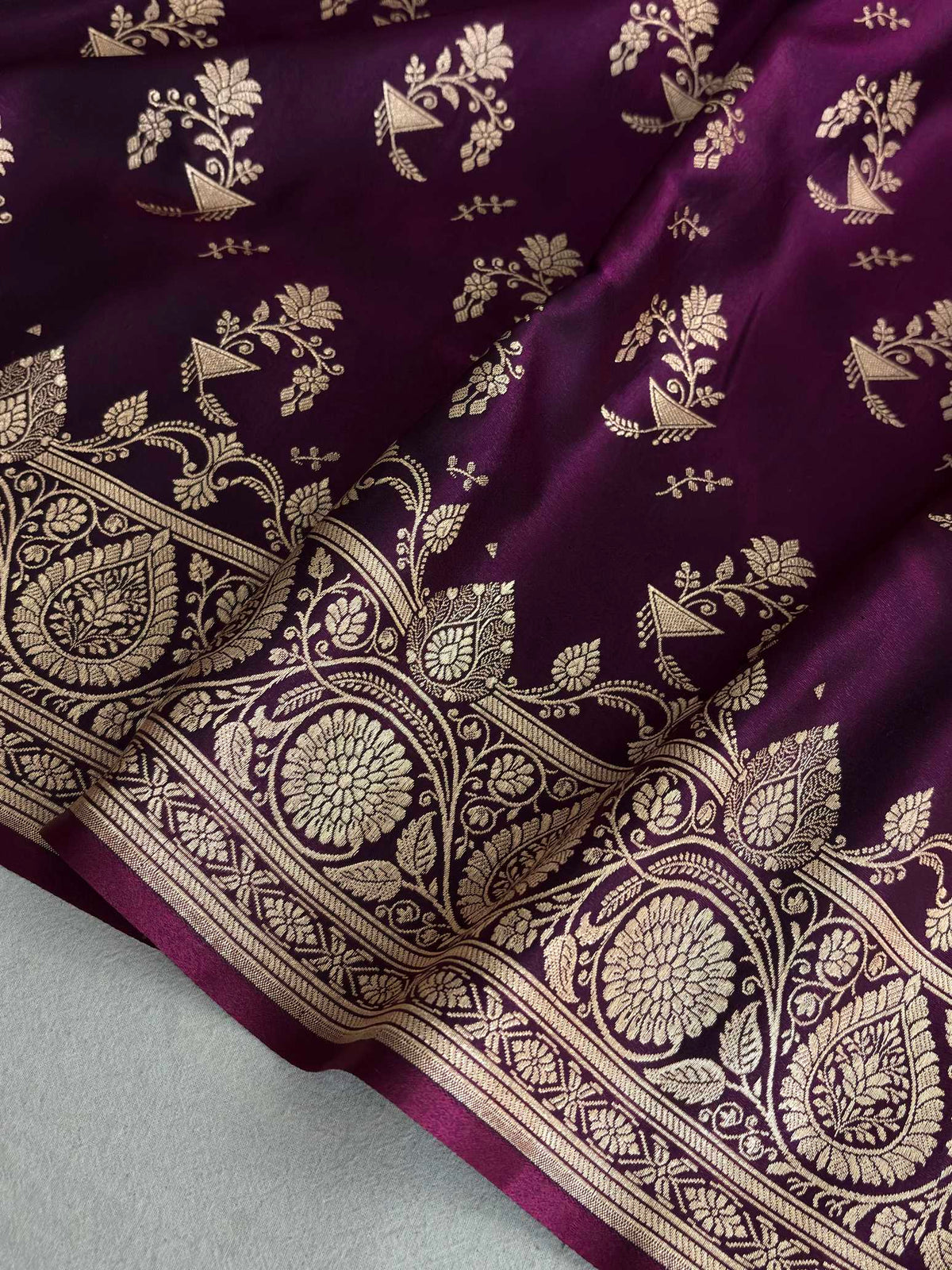 Wine Shaded Fancy Motif Satin Silk Banarasi Saree