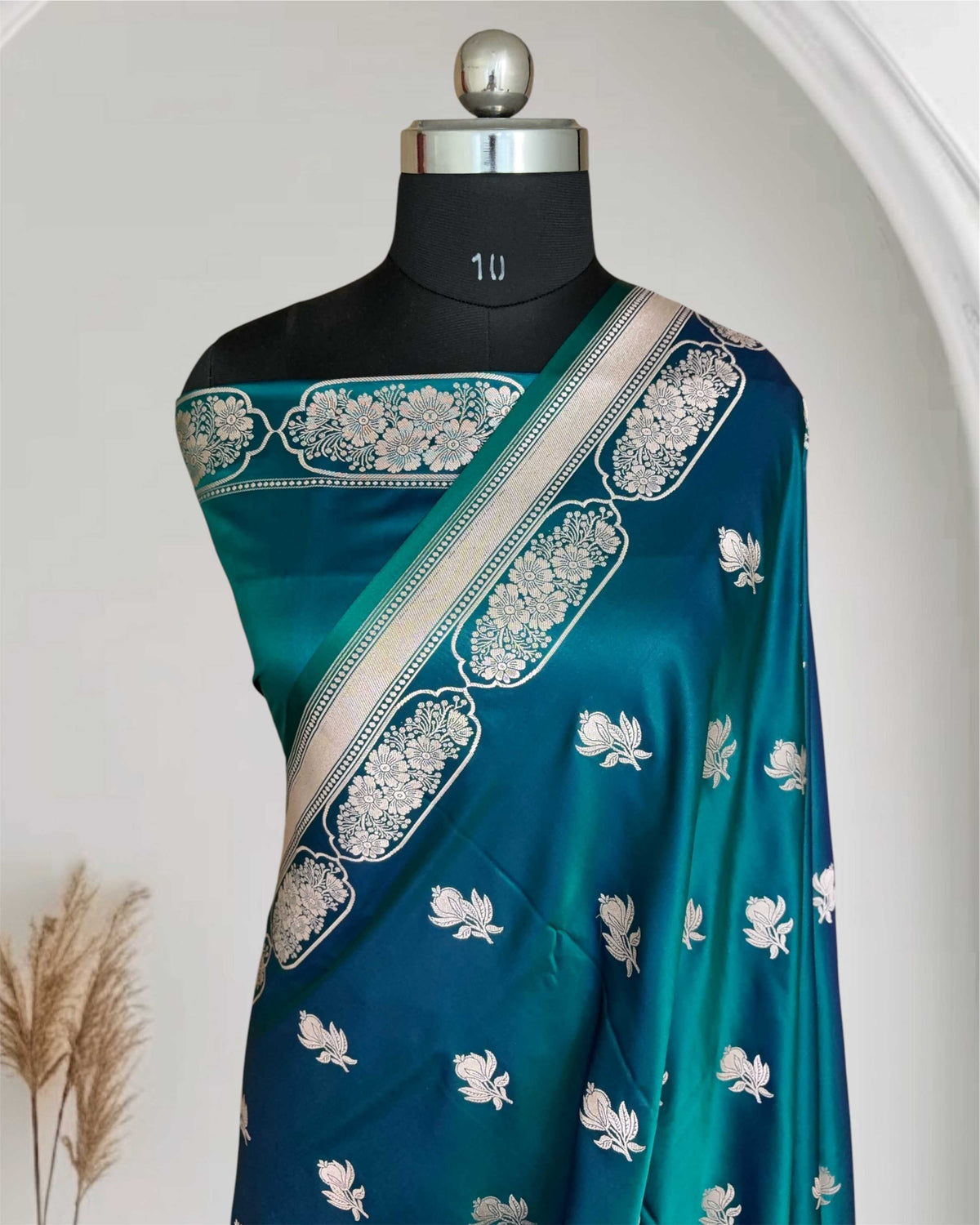 Peacock Shaded Soft Kataan Silk Banarasi Saree