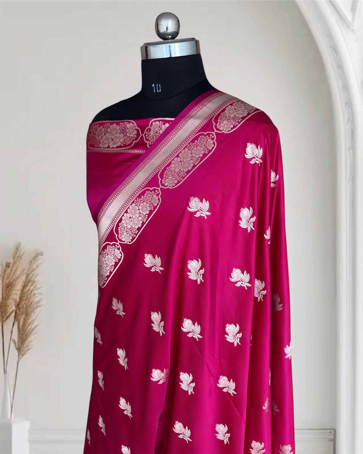 Rani Pink With Red Shaded Soft Kataan Silk Banarasi Saree