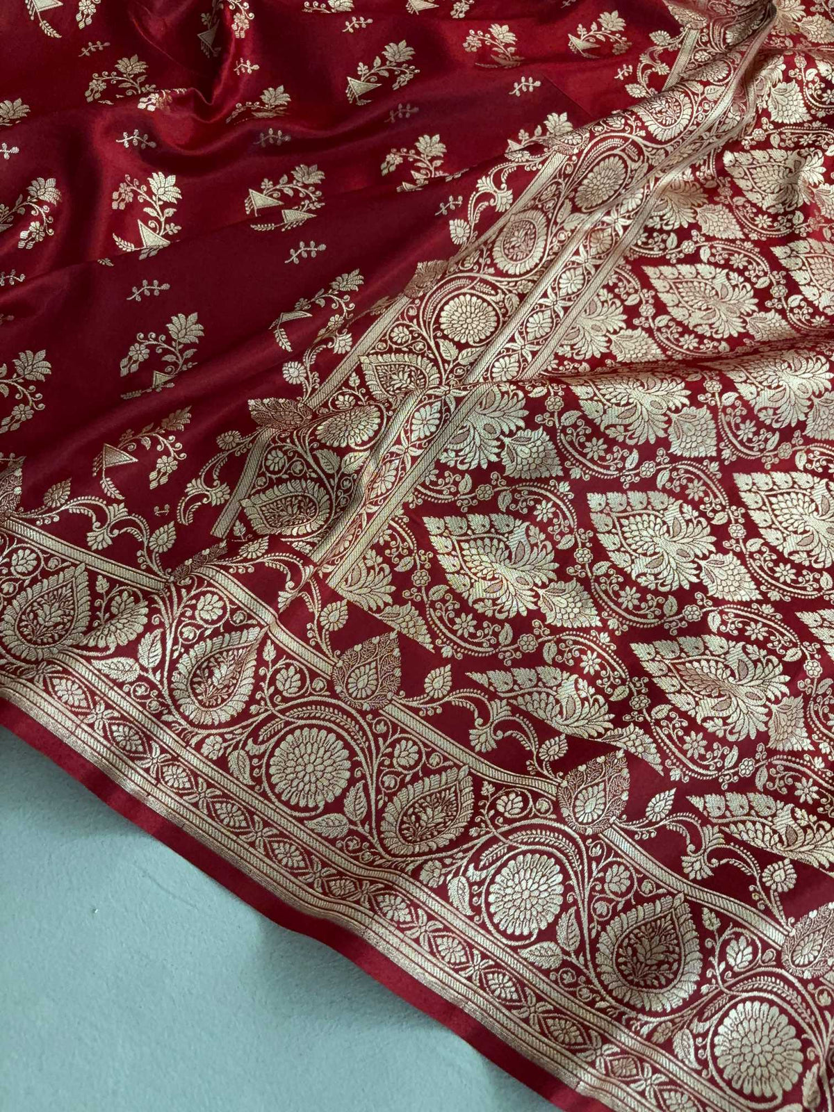 Maroon Shaded Fancy Motif Satin Silk Banarasi Saree