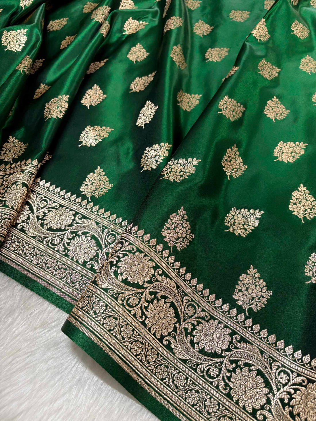 Dark Green Shaded New Motif Satin Silk Banarasi Saree