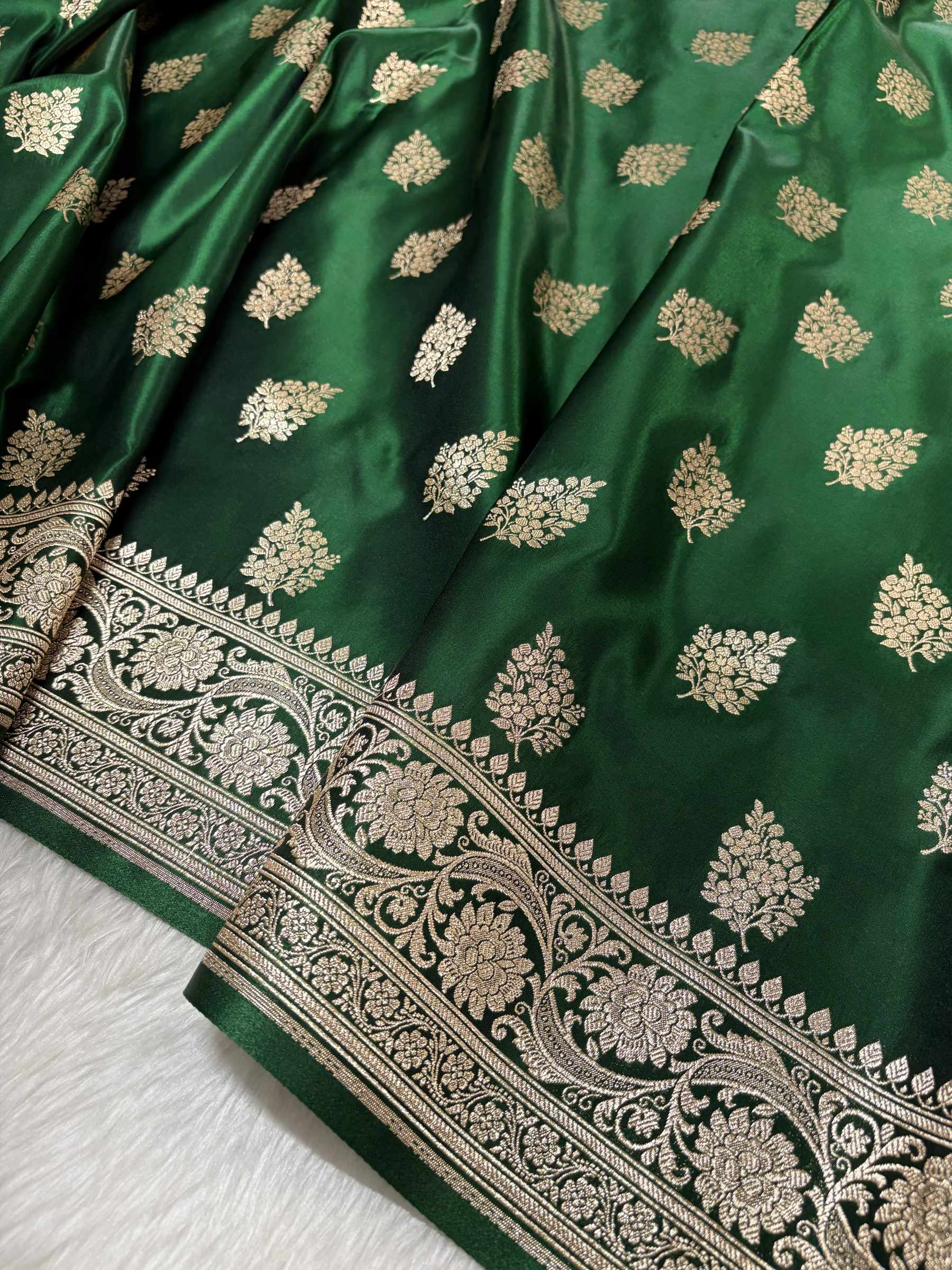 Dark Green Shaded New Motif Satin Silk Banarasi Saree