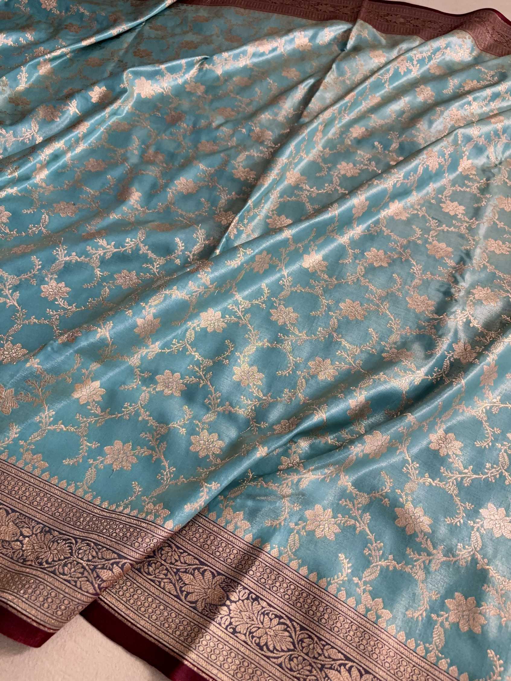 Light Firozi & Maroon Satin Silk Banarasi Saree Jaal Pttern