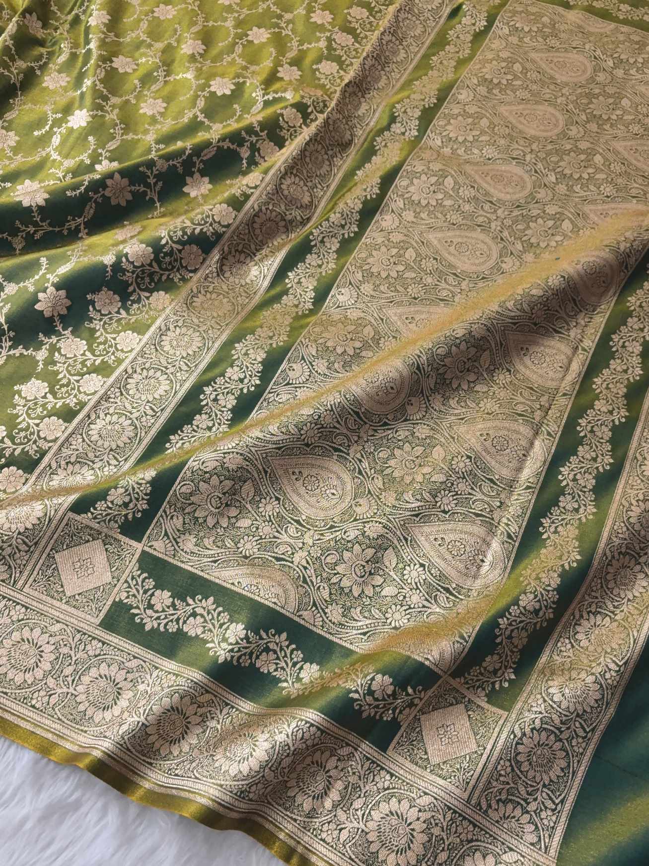 Mongiya Green Satin Silk Banarasi Saree Floral Swarna Latika Jaal